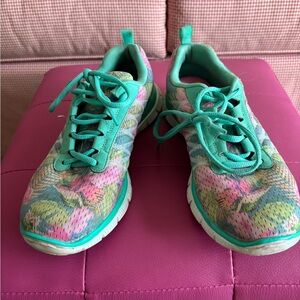 Skechers Women's Green and Pink Sneakers